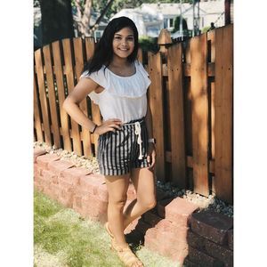 Meet your Posher, Rachel